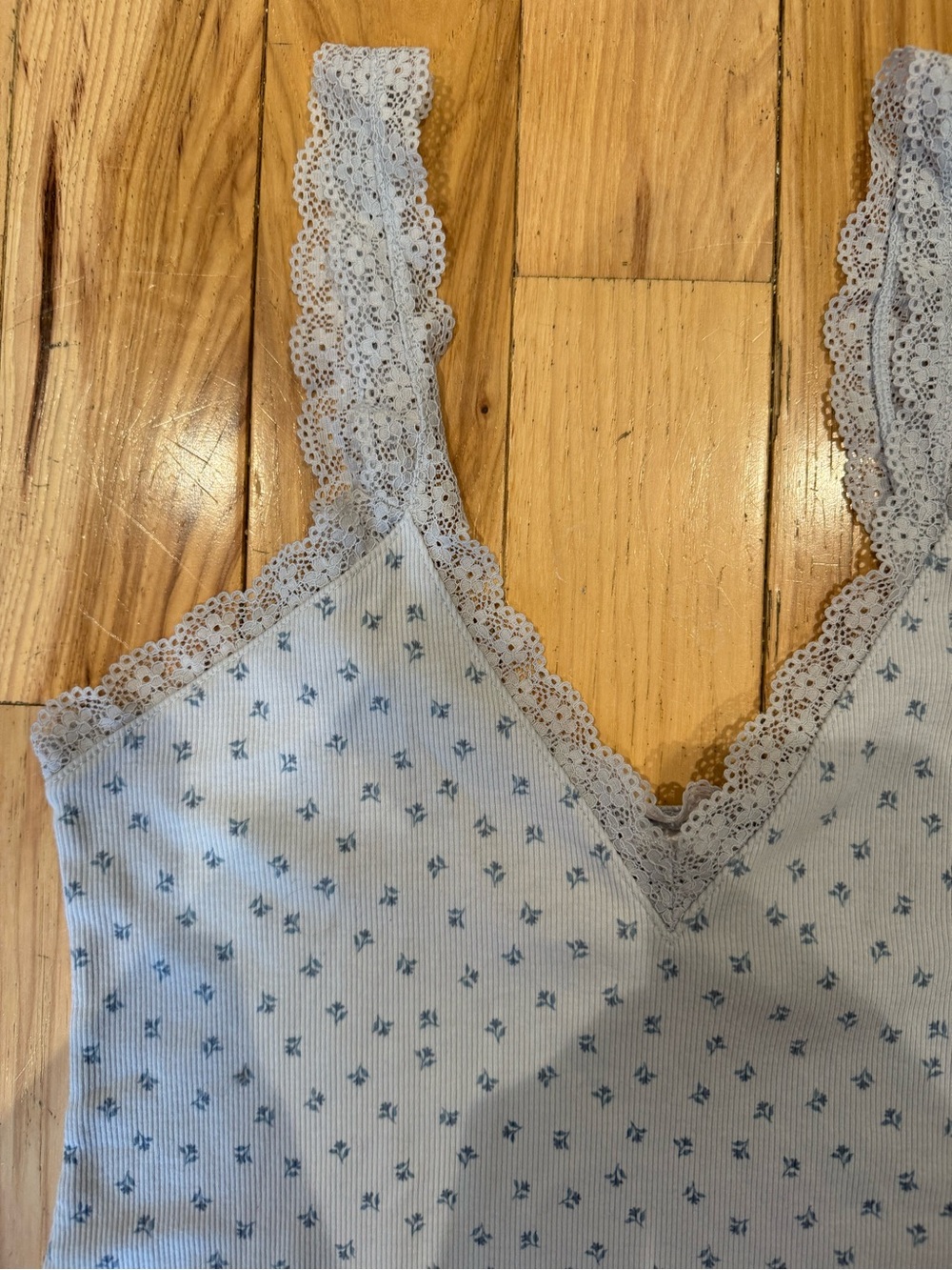 H&M Tank Top - Picture 2 of 6